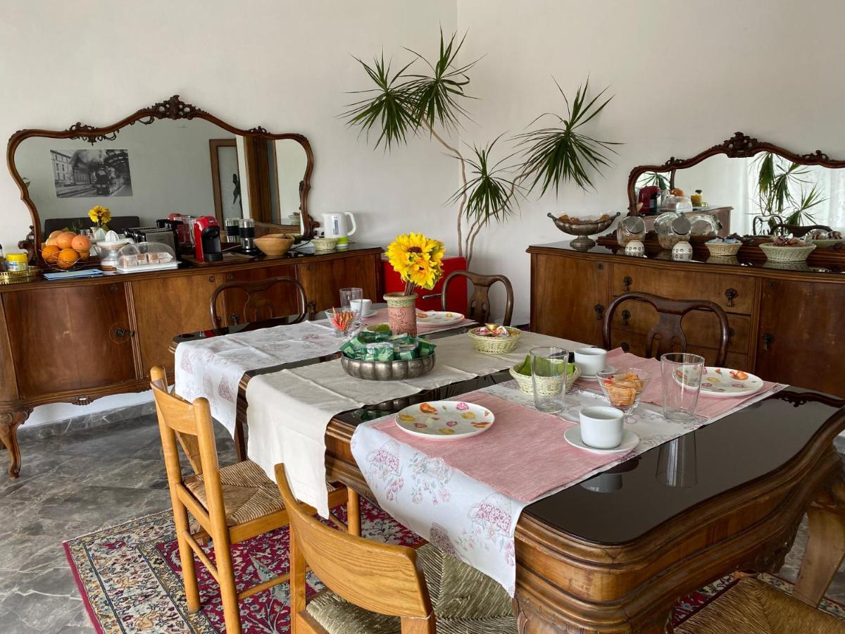 سارزانا B&B Del Viaggiatore المظهر الخارجي الصورة